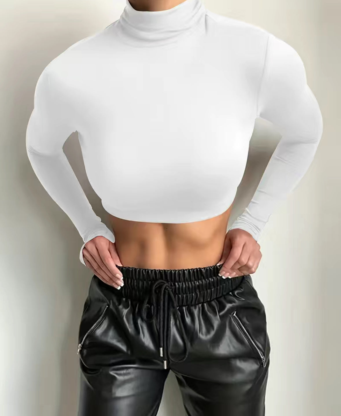 WHITE TURTLE NECK CROP TOP