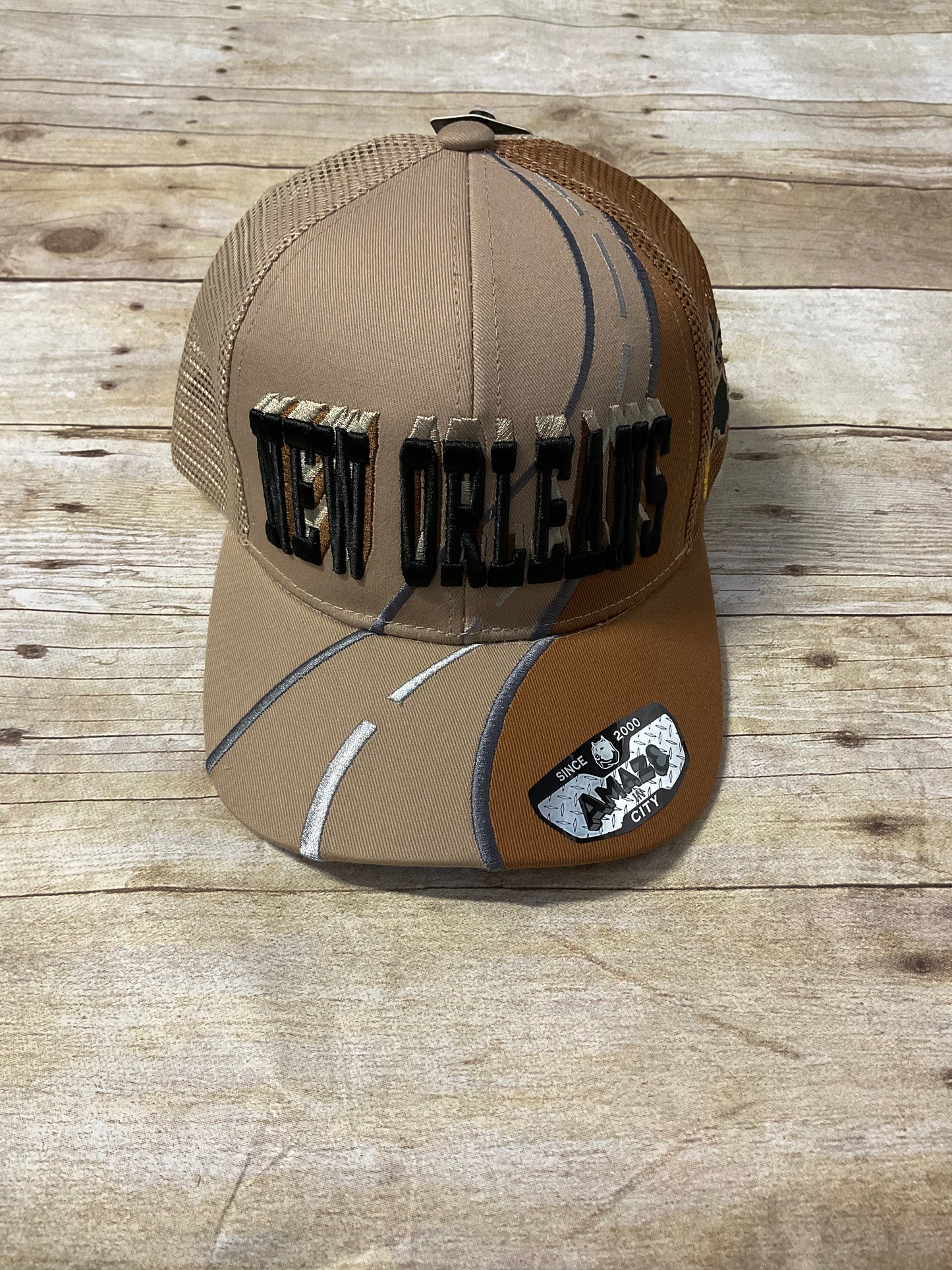 TAN/BROWN NEW ORLEANS HAT
