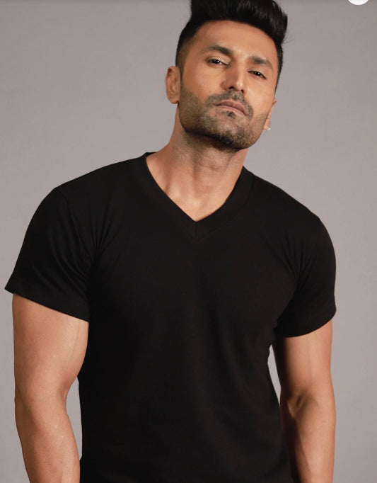 MEN STYLE WEAR BLACK V NECK T SHIRT