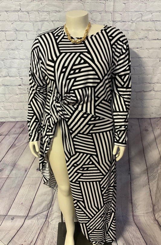 BLACK/WHITE STRIPES HI LO DRESS