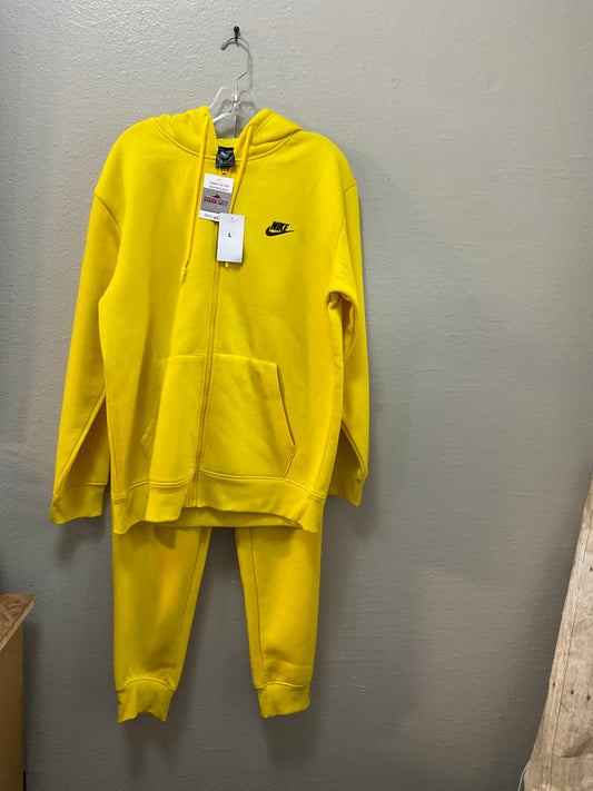 MENS YELLOW SWEAT SUIT